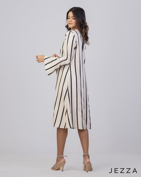 Versa Charm: Button-Down Polycotton Dress-Top 66401